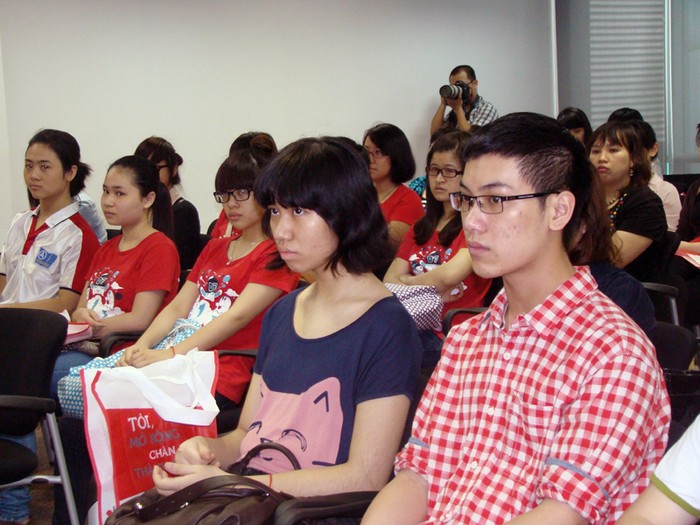 Không chí có học sinh trên địa bàn Hà Nội mà ngày hội còn thu hút được nhiều học sinh từ các tỉnh khác như Thái Bình, Ninh Bình, Hải Phòng...